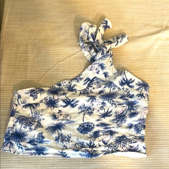 Abercrombie & Fitch Blue and White Tie Front Asymmetrical Tank - Picture 1 of 3